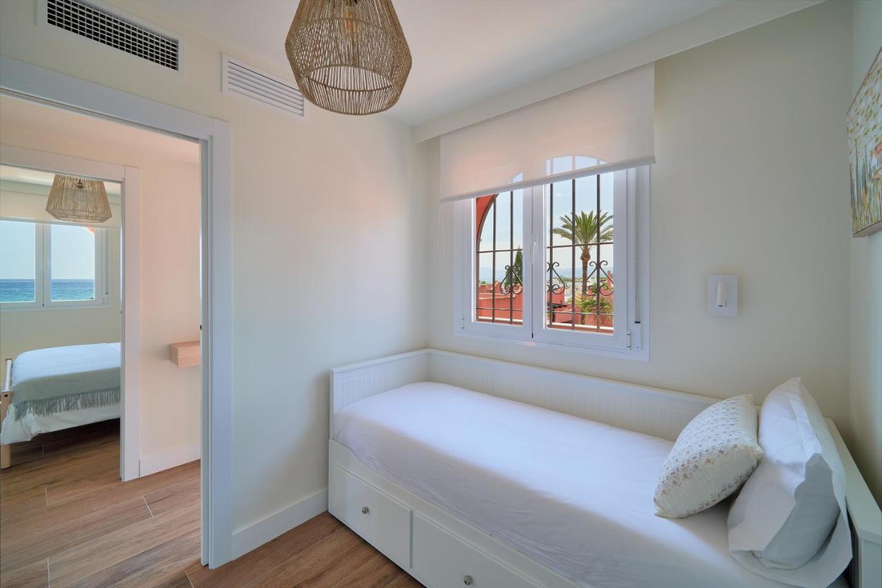 Sea Suite Beachfront มาร์เบยา ภายนอก รูปภาพ